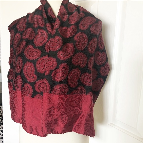 Saks Fitth Avenue 100% silk scarf red - Picture 2 of 7